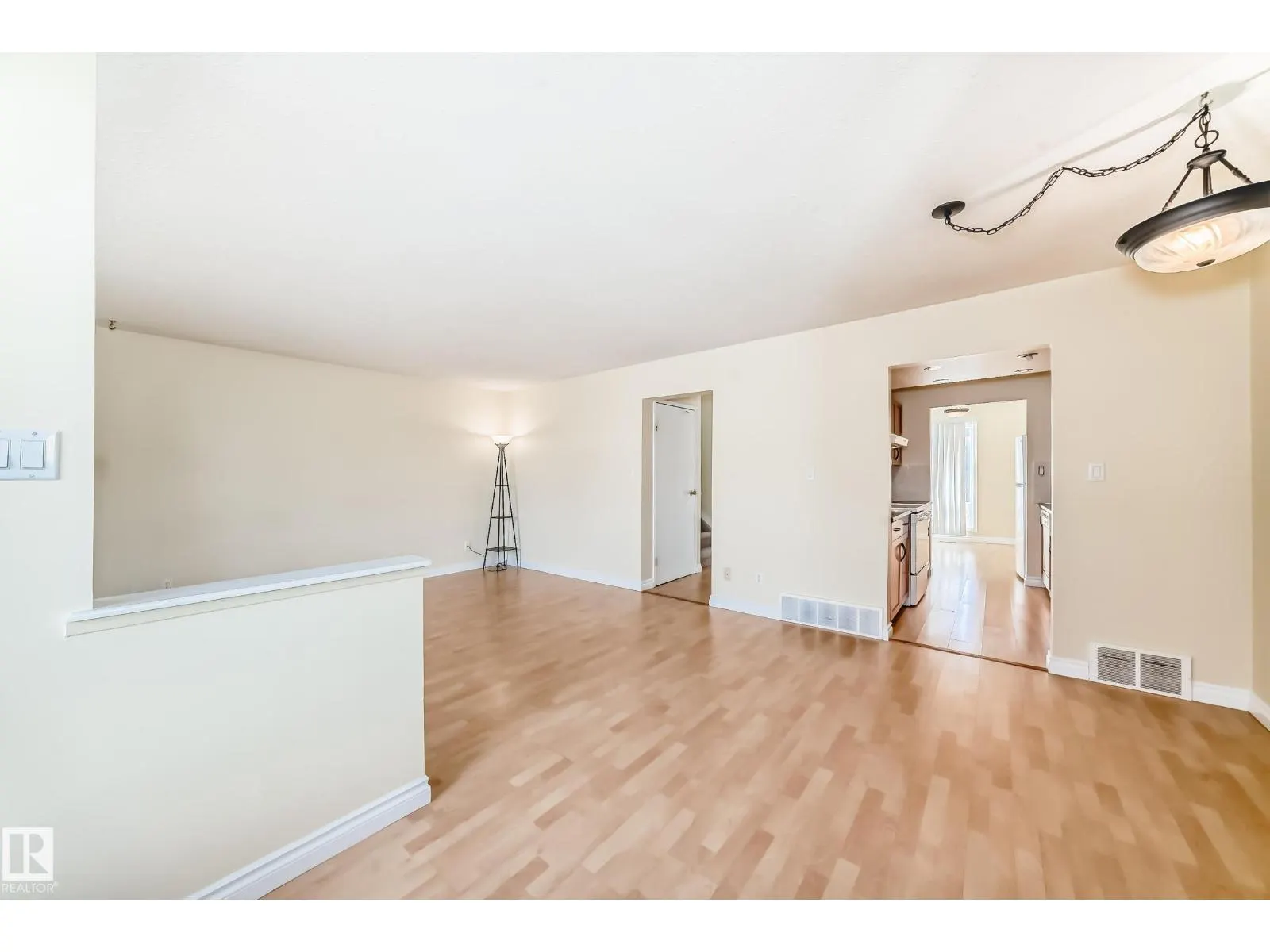 11725 32A AV NW