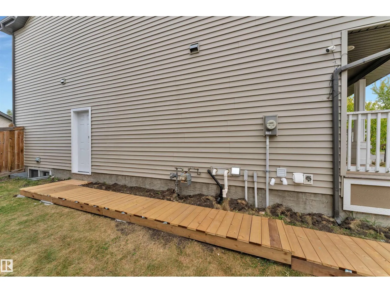 414 WATT BV SW
