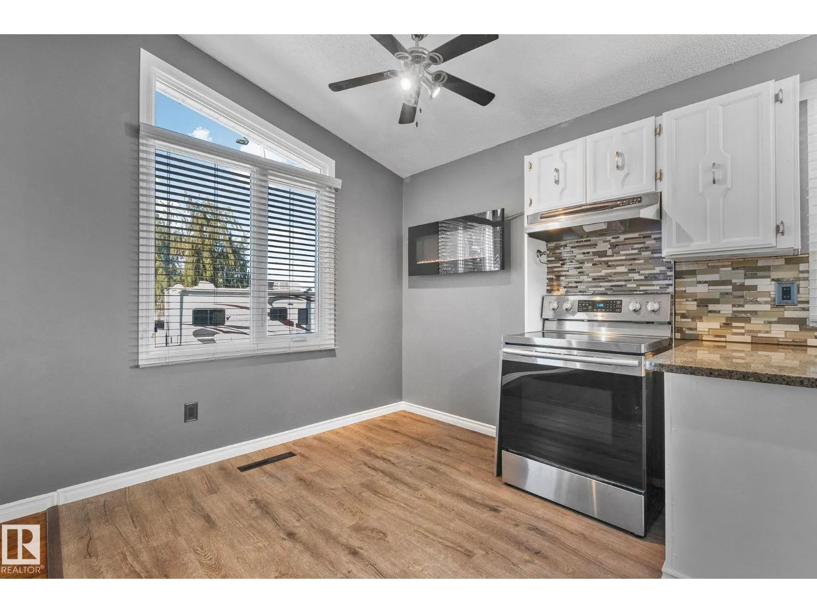 13423 72 ST NW