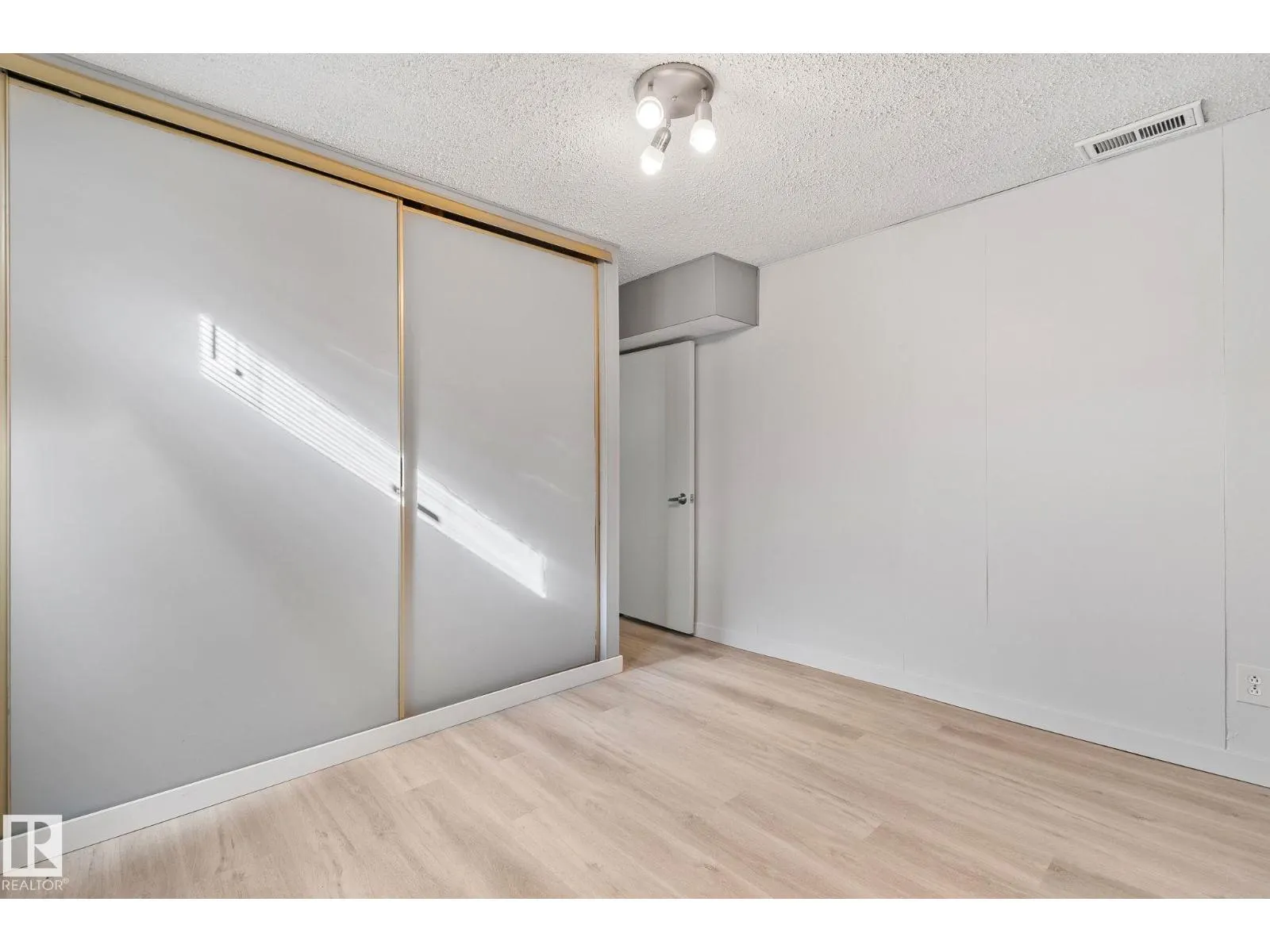 13423 72 ST NW