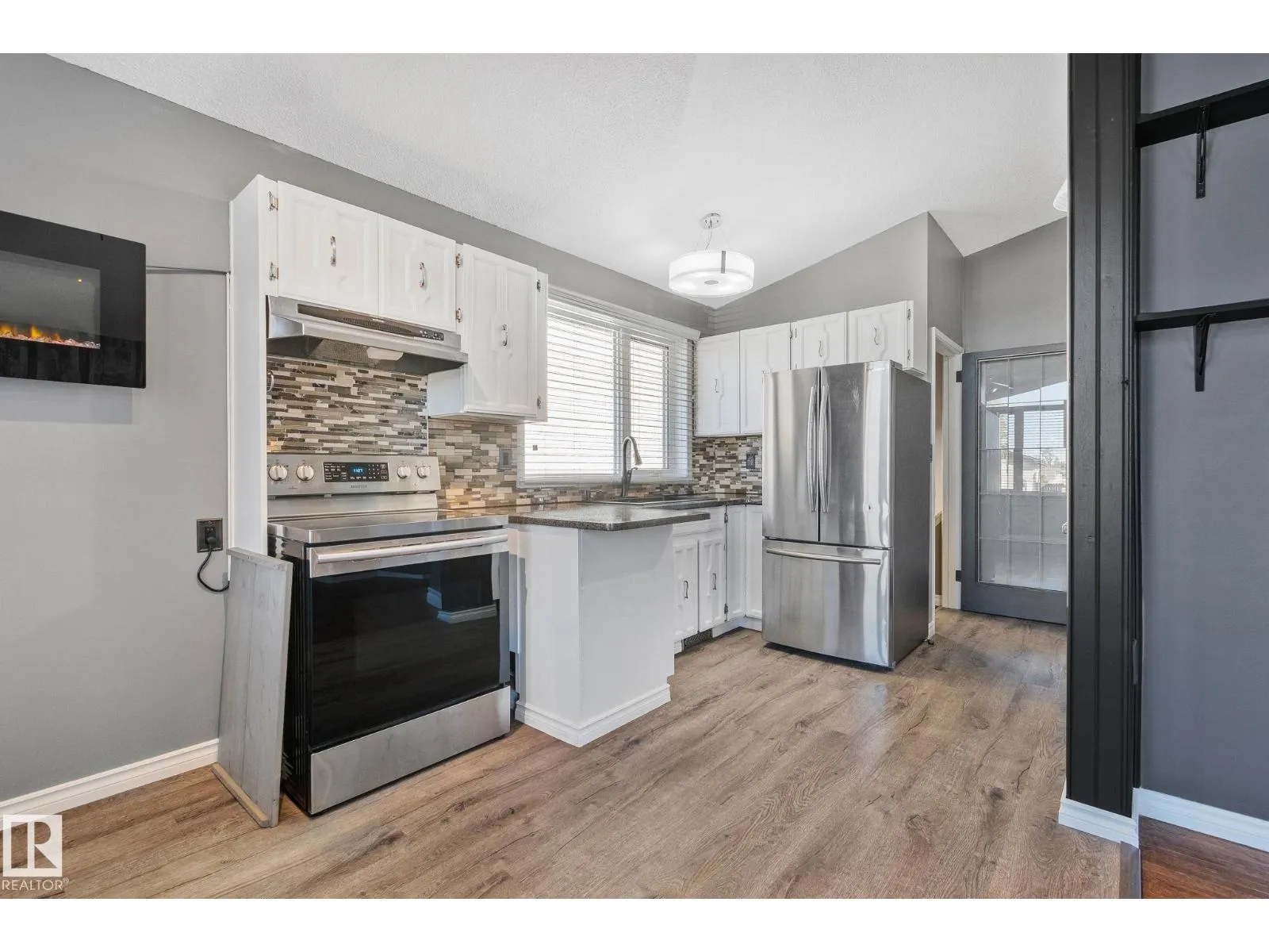 13423 72 ST NW