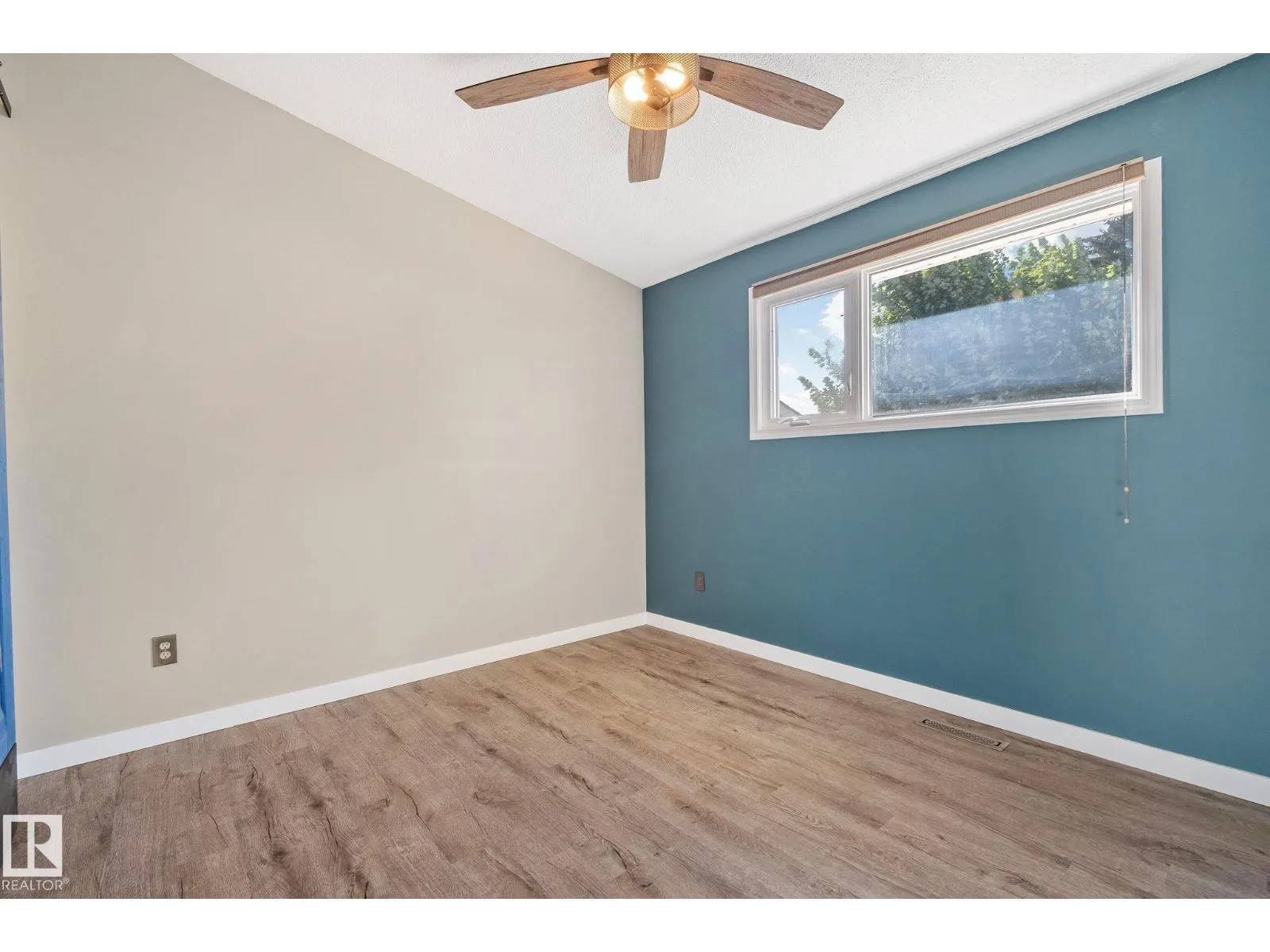13423 72 ST NW