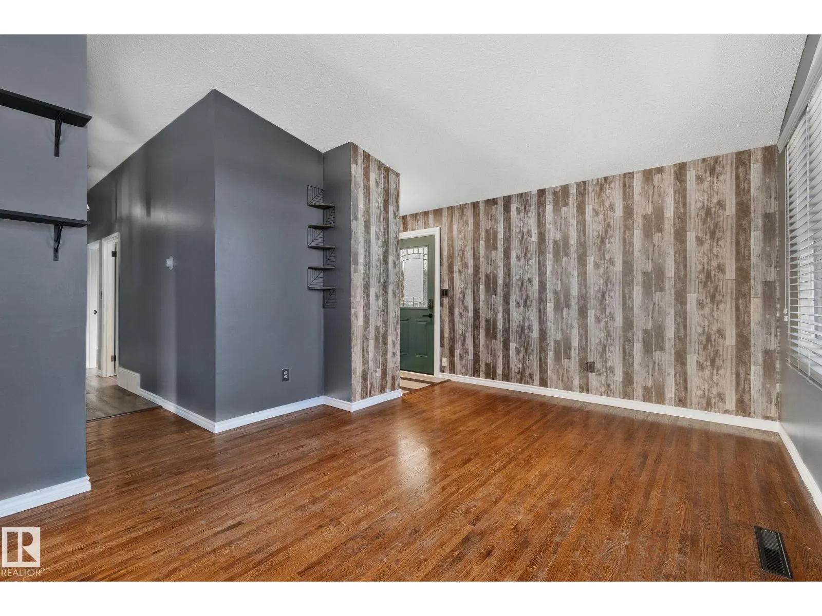 13423 72 ST NW