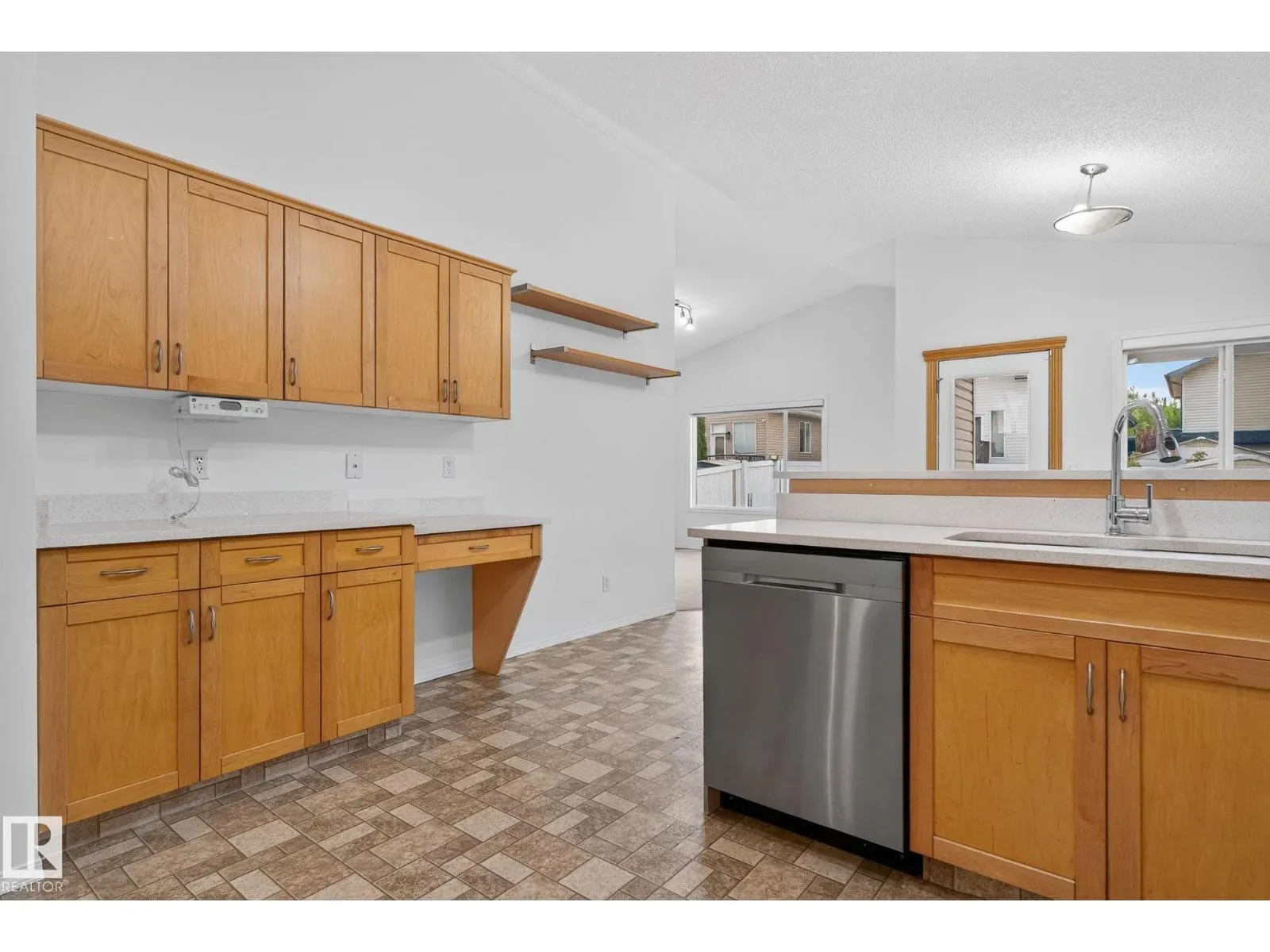 4308 155 AV NW