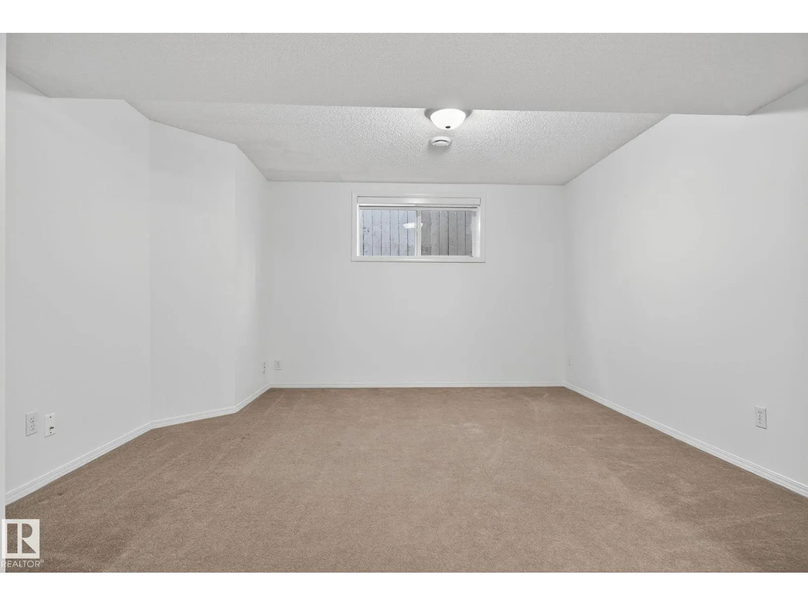 4308 155 AV NW