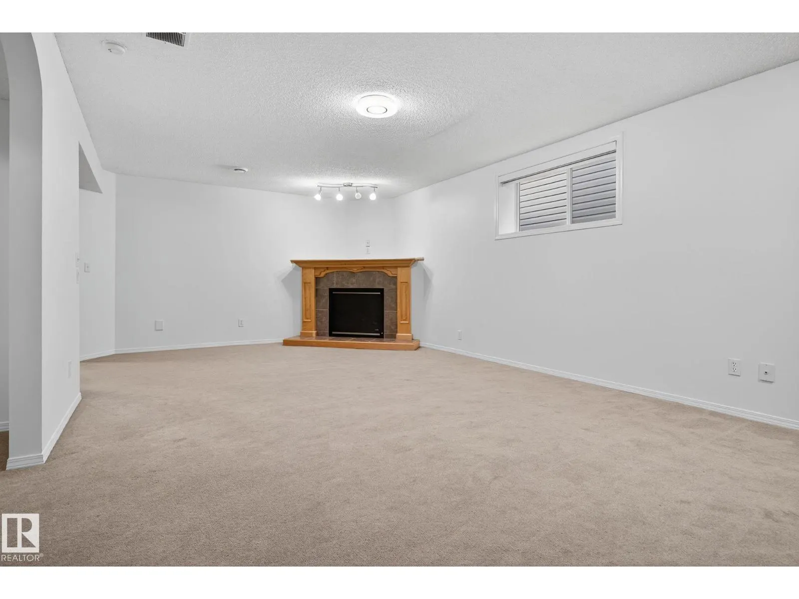 4308 155 AV NW
