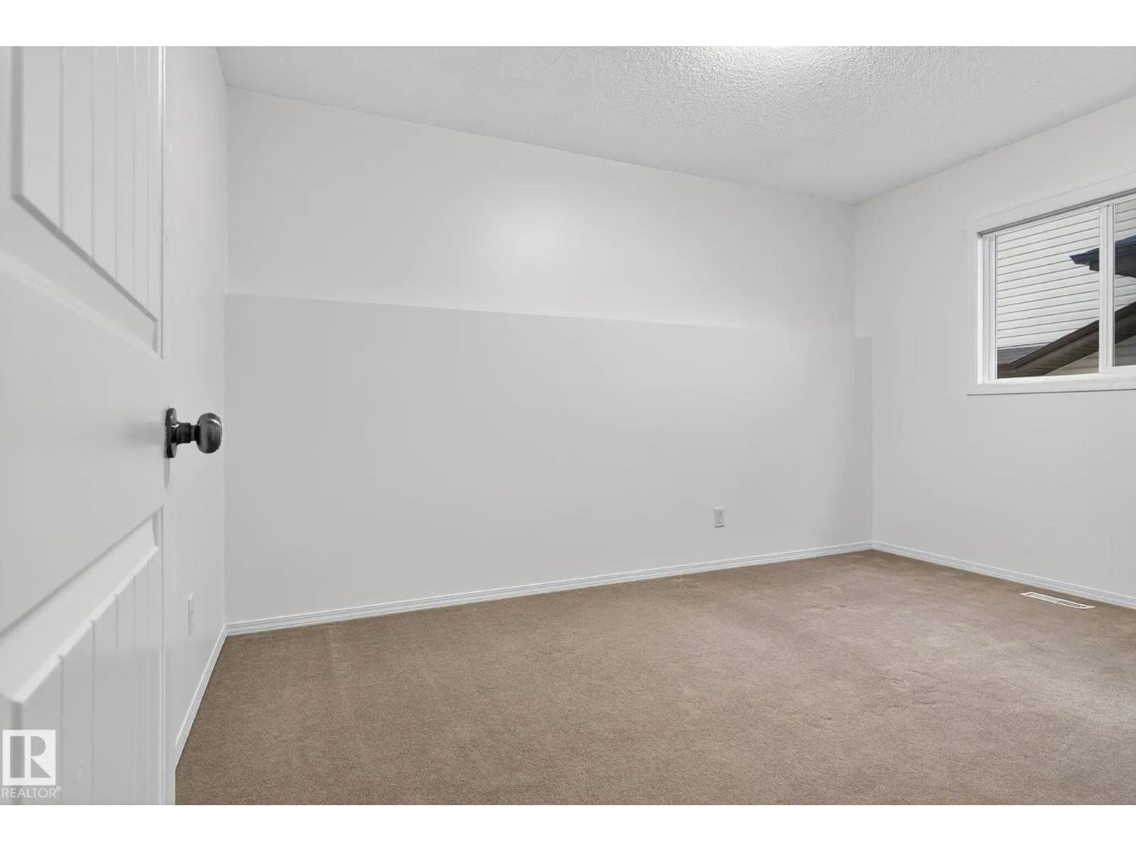 4308 155 AV NW