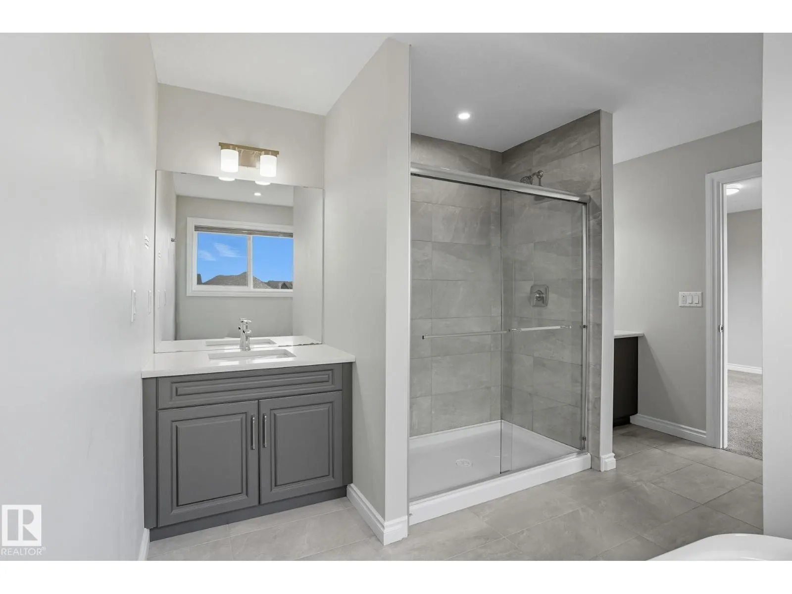 73 Redspur Drive