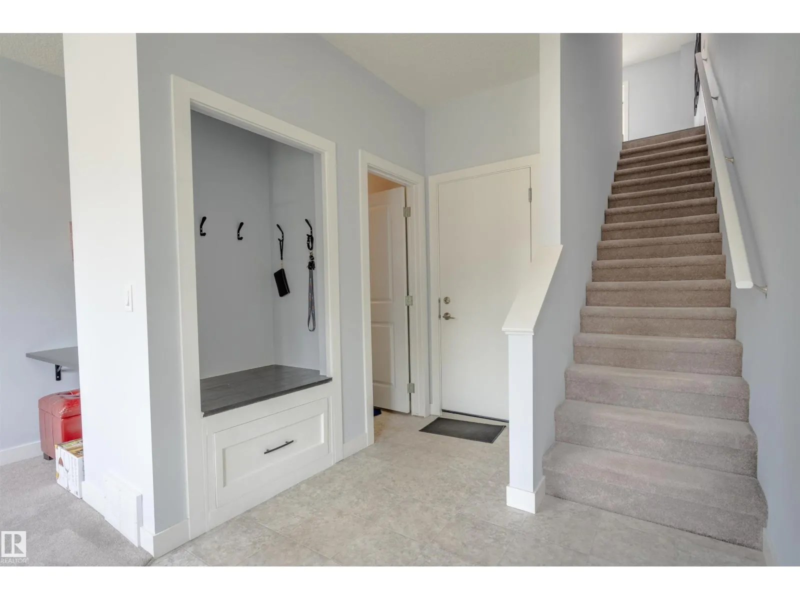 1085 GAULT BV NW