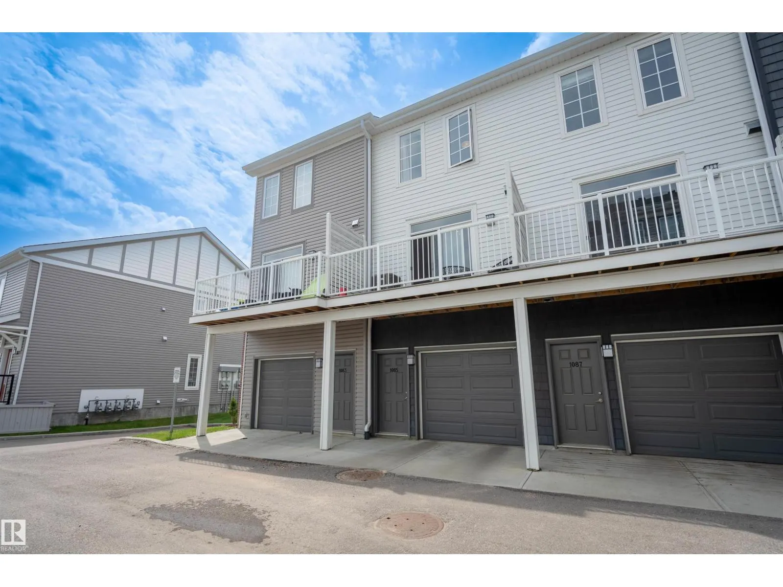 1085 GAULT BV NW