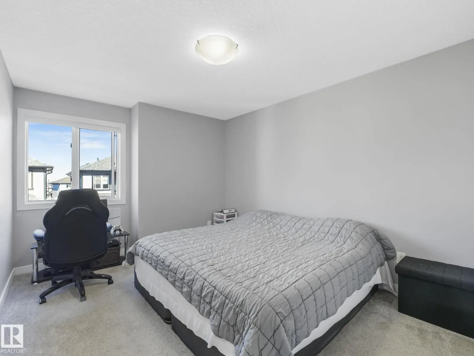 #29 1703 16 AV NW