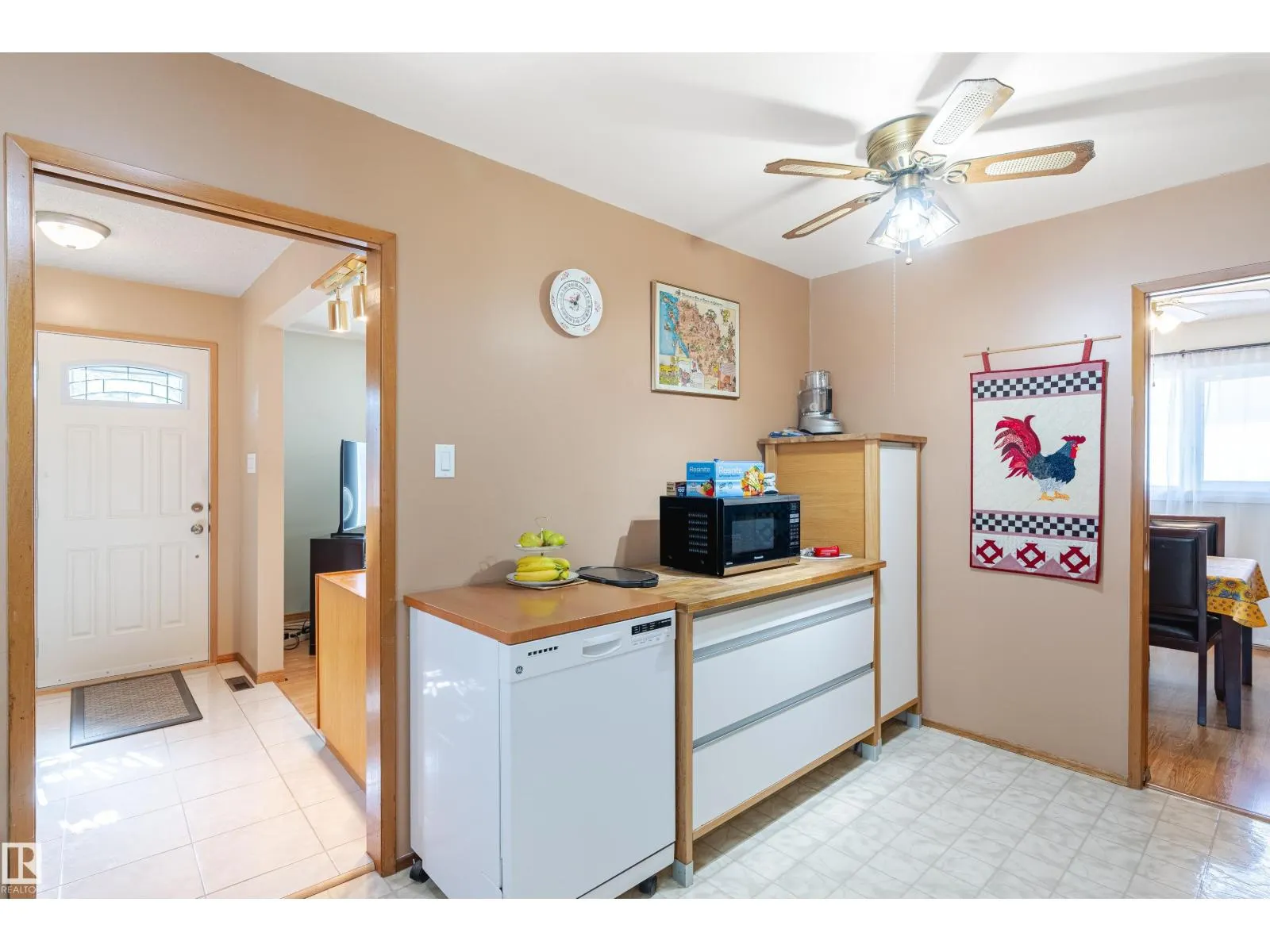 9718 76 AV NW