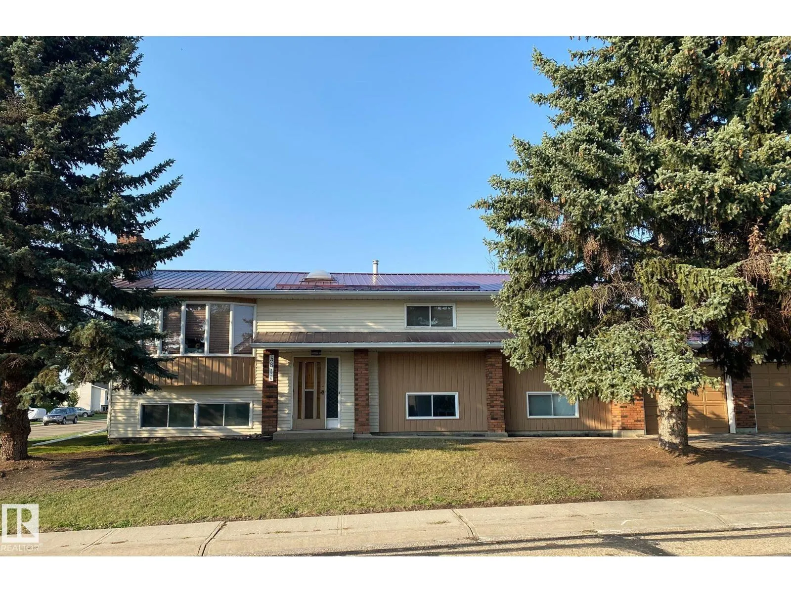 5811 56 ST