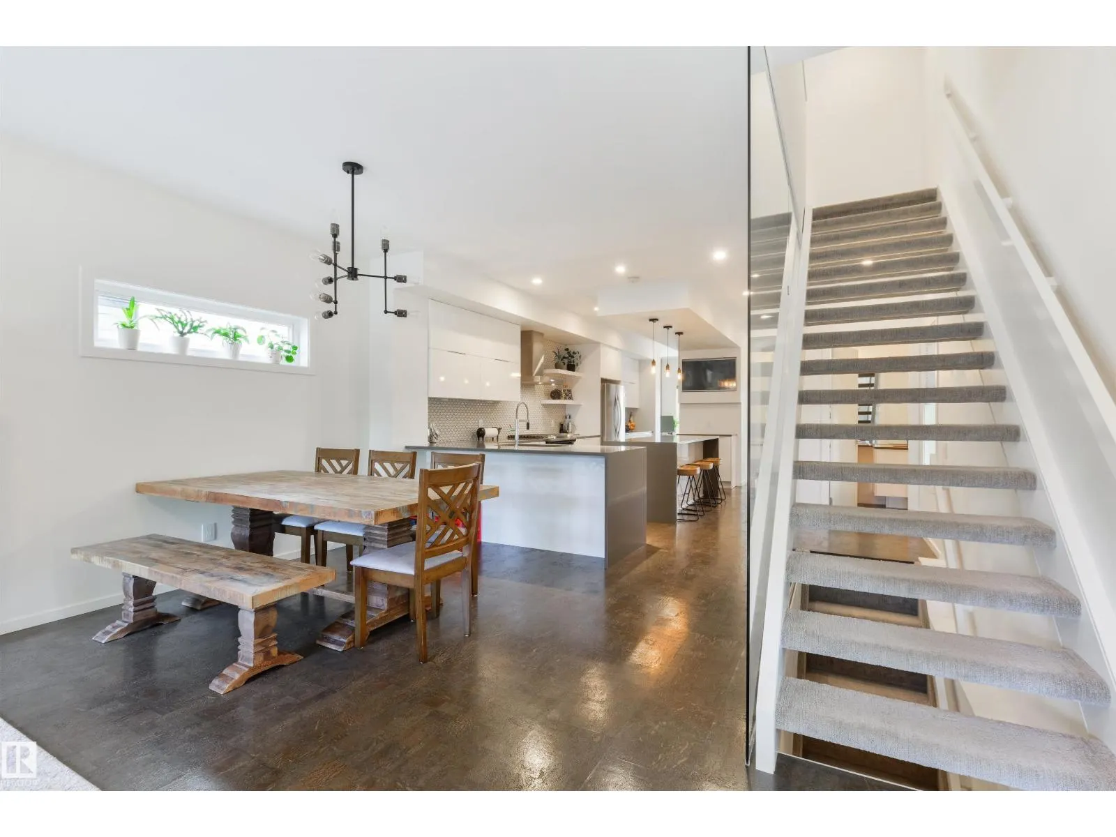 11415 126 ST NW
