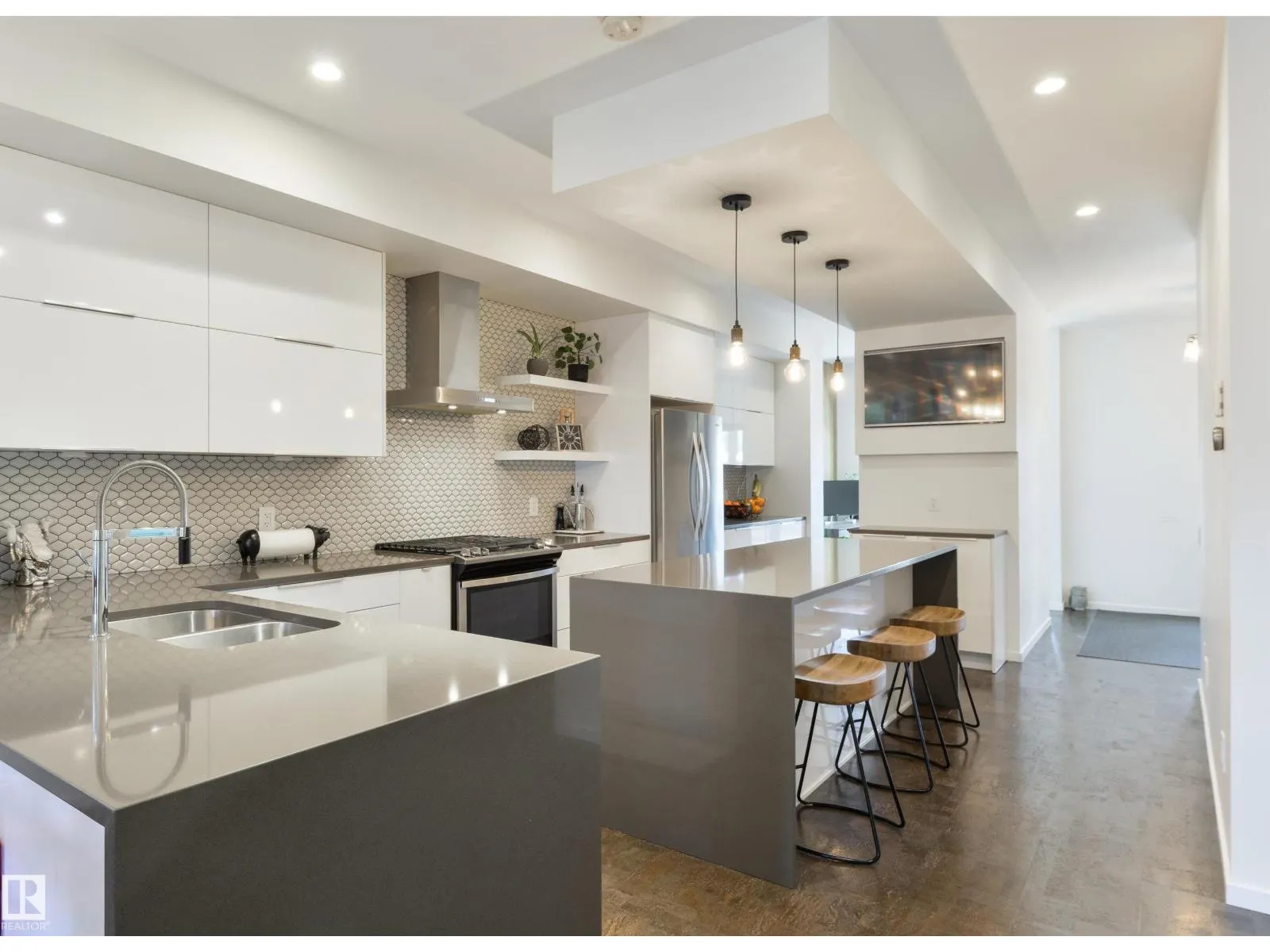 11415 126 ST NW