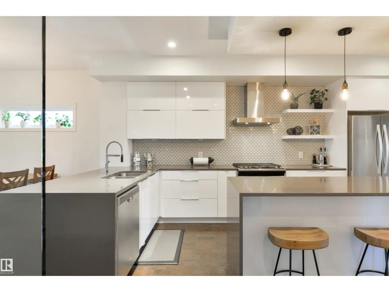 11415 126 ST NW