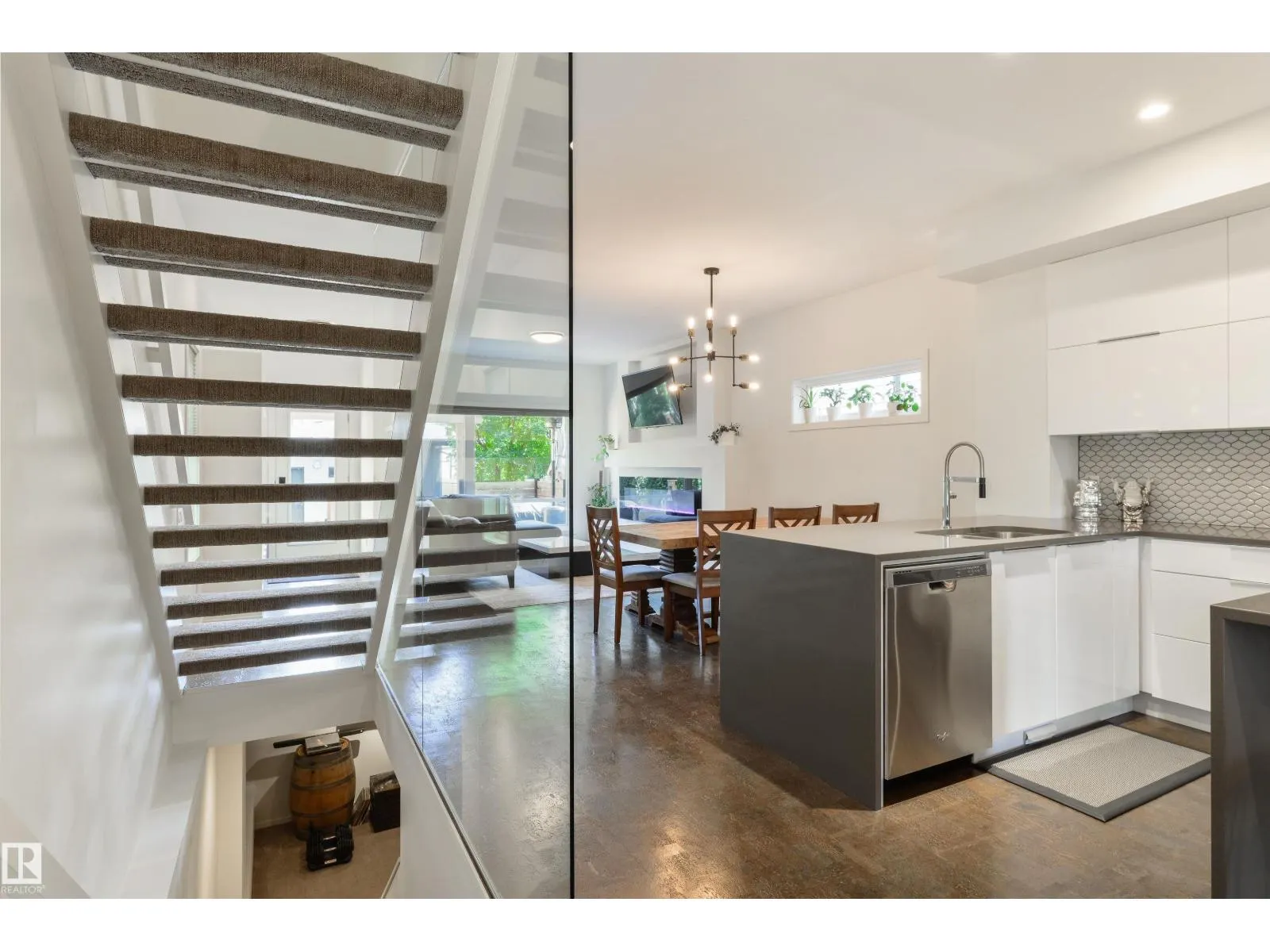 11415 126 ST NW