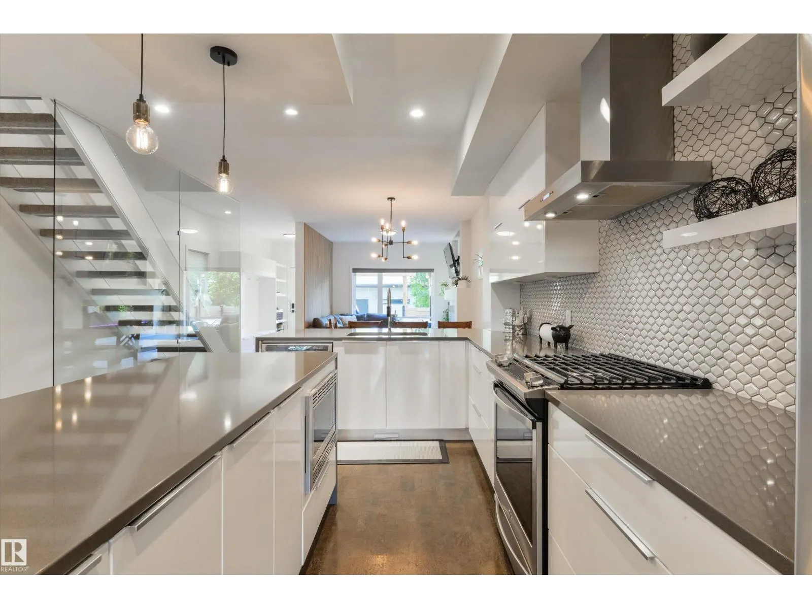 11415 126 ST NW