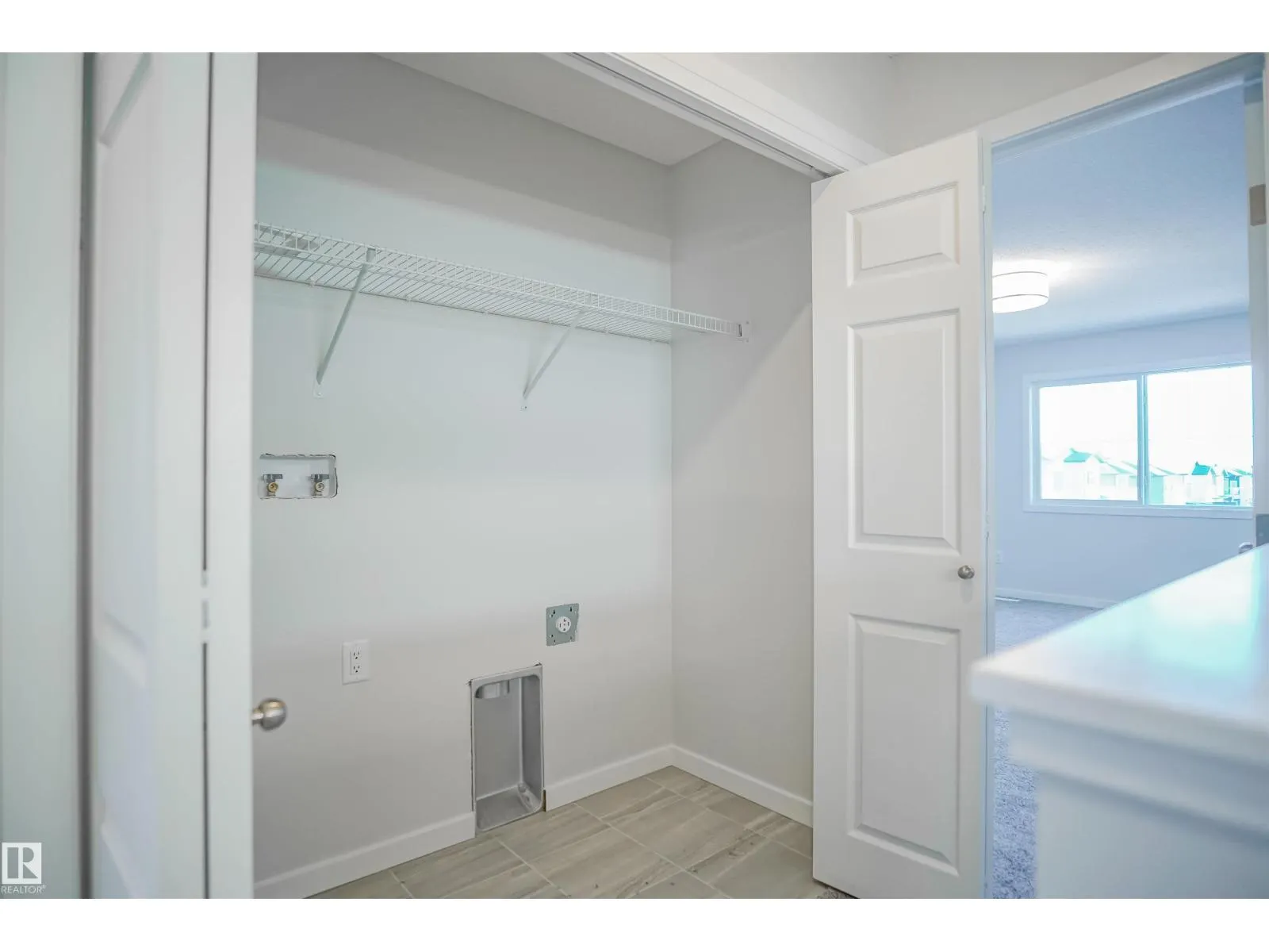 18146 73A ST NW
