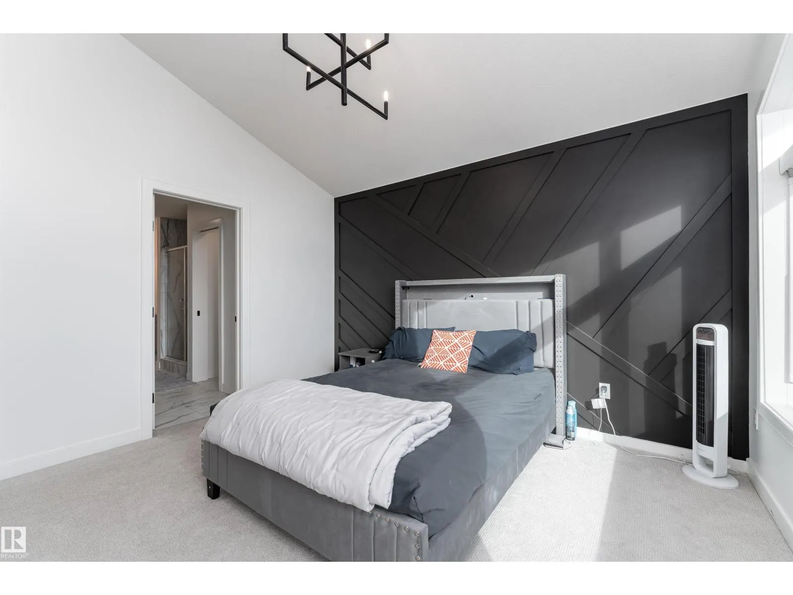 4204 HAWTHORN RO SW