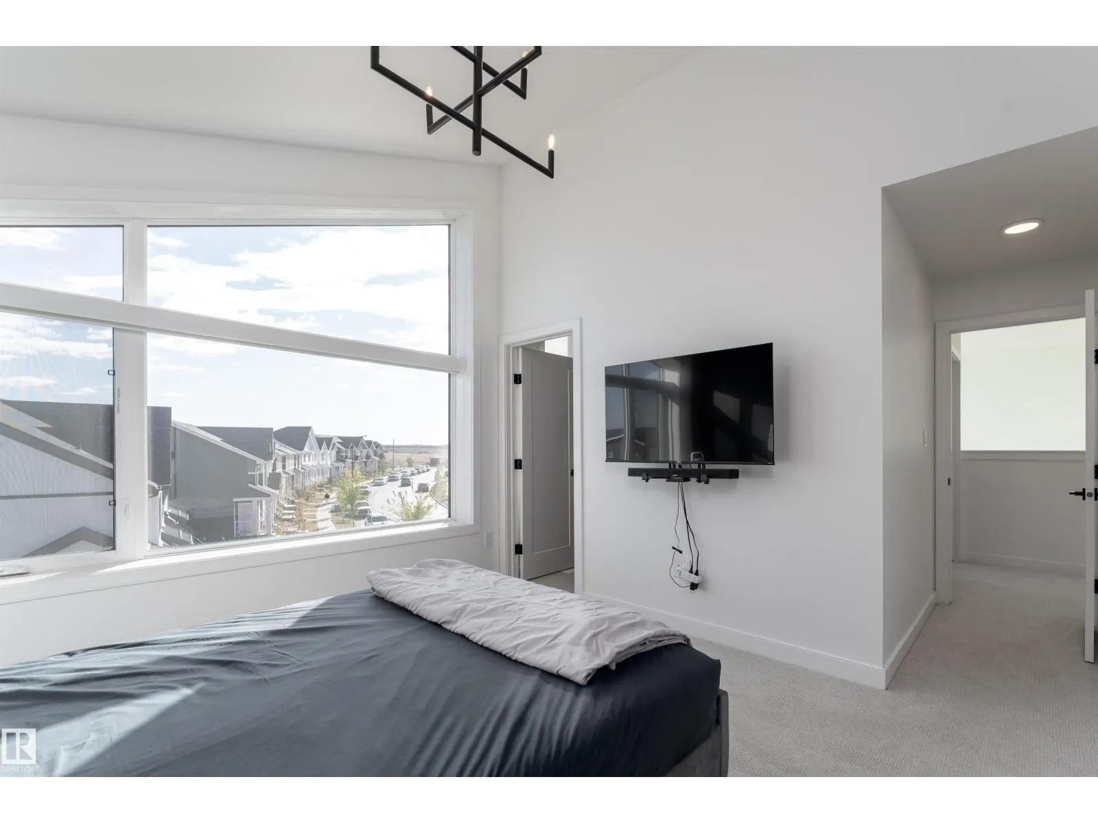 4204 HAWTHORN RO SW