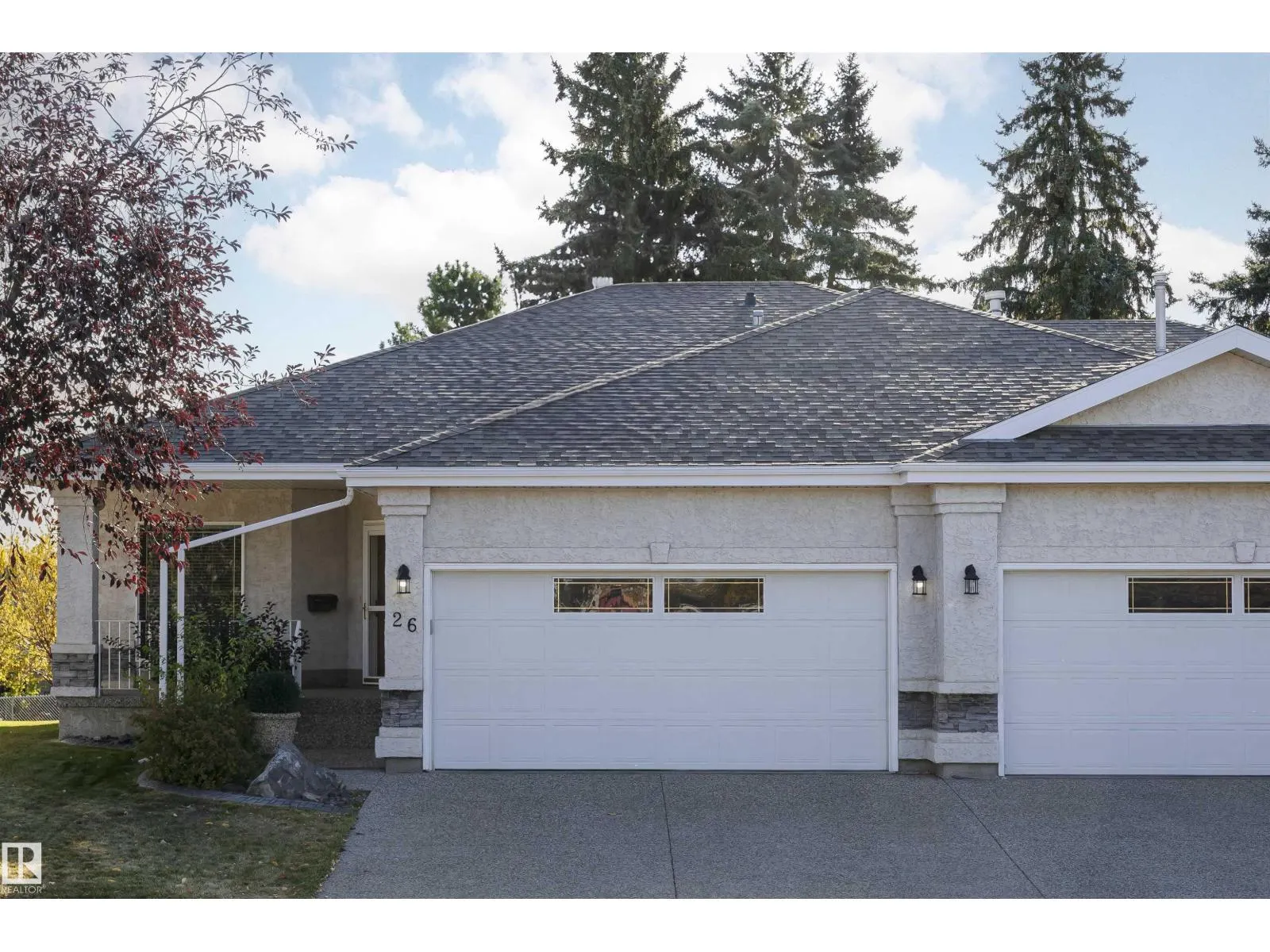 26 LONGVIEW PL