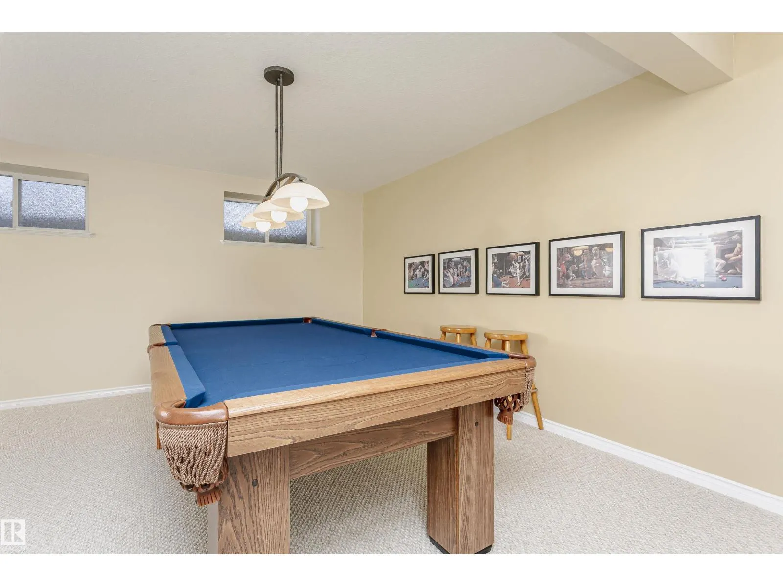 26 LONGVIEW PL