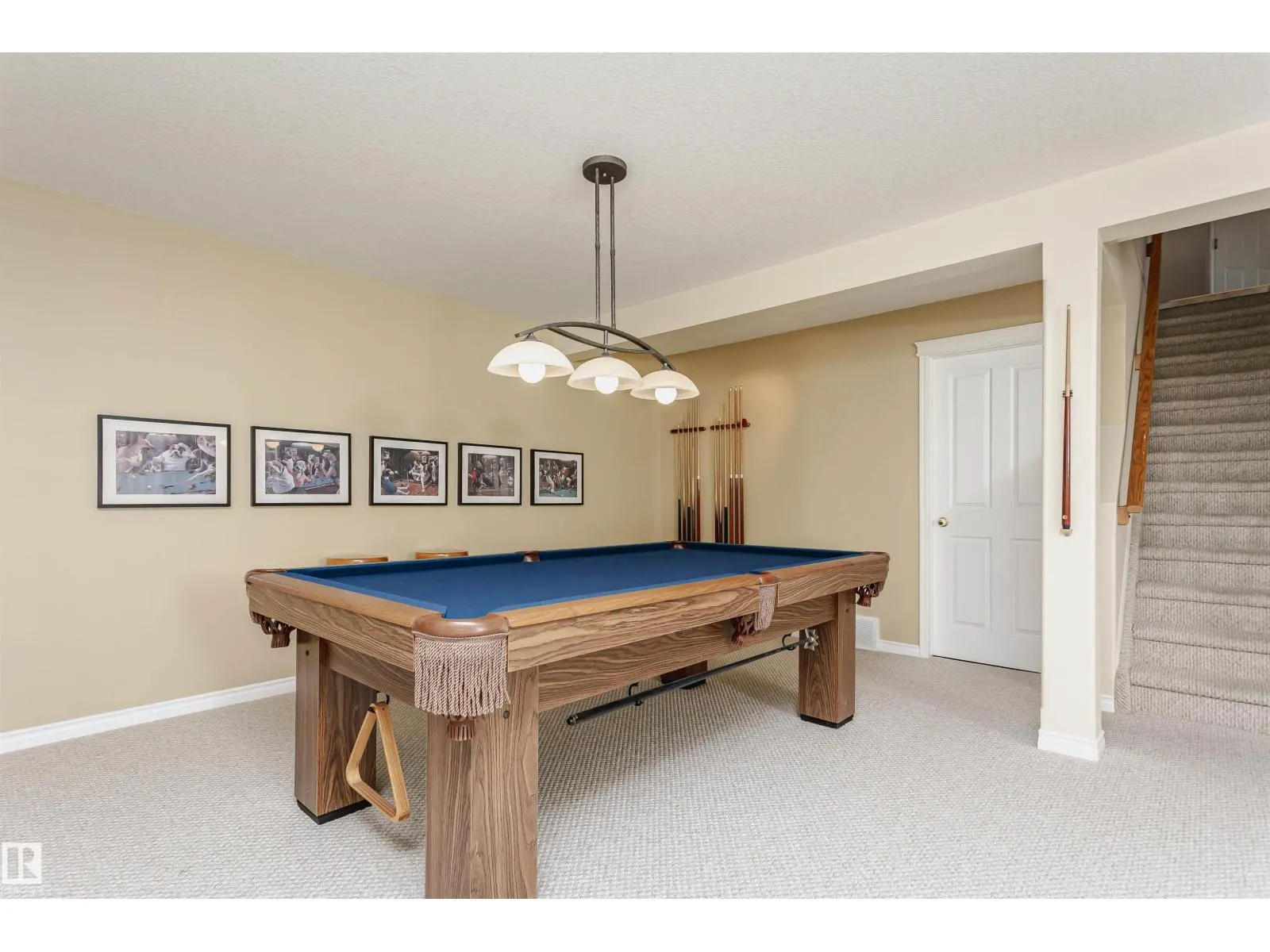 26 LONGVIEW PL