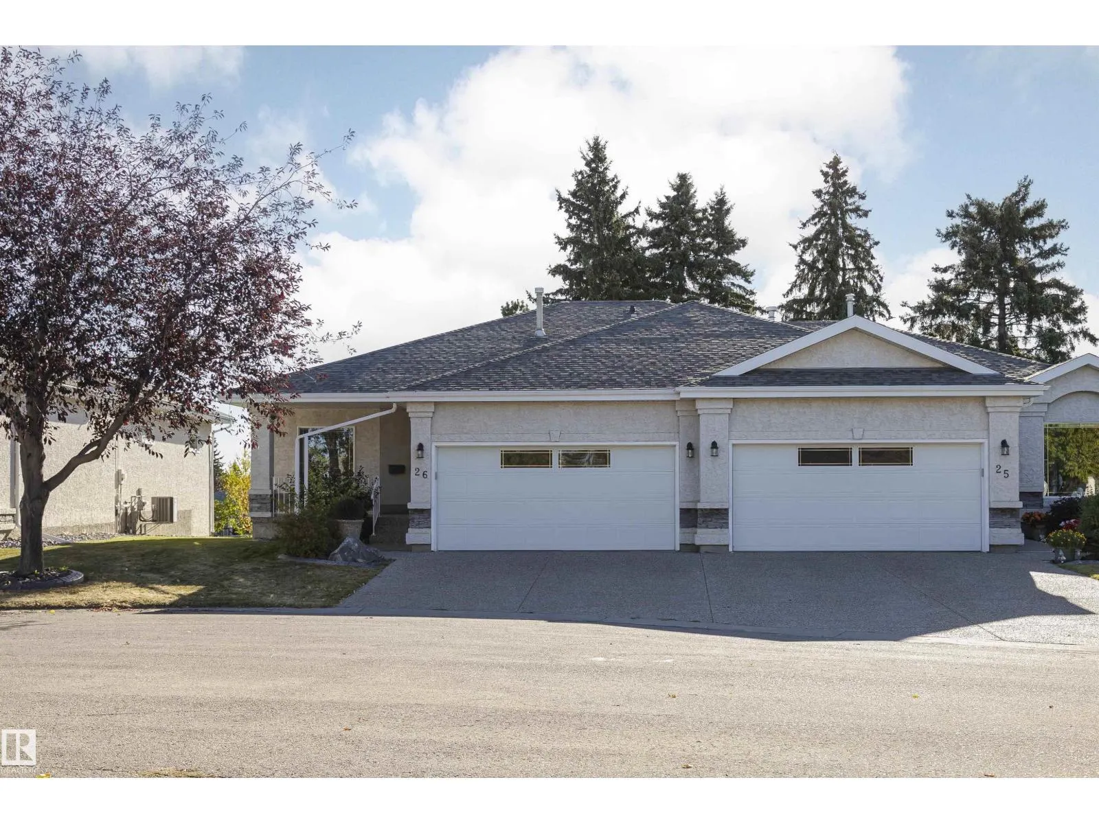 26 LONGVIEW PL