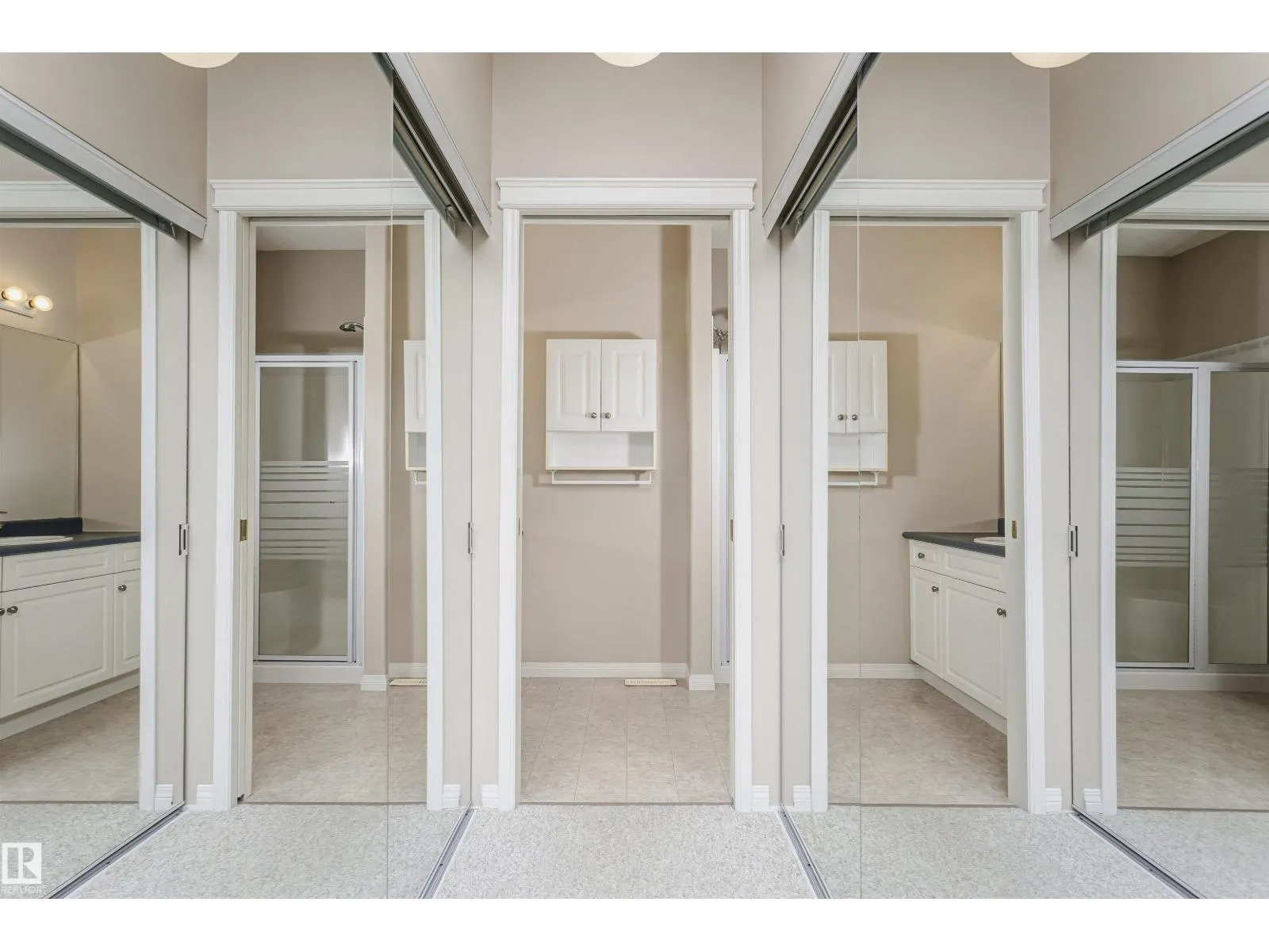 26 LONGVIEW PL