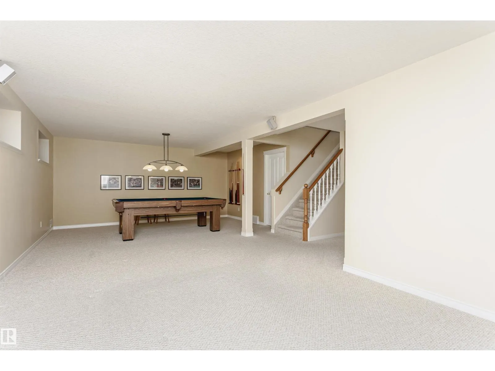 26 LONGVIEW PL
