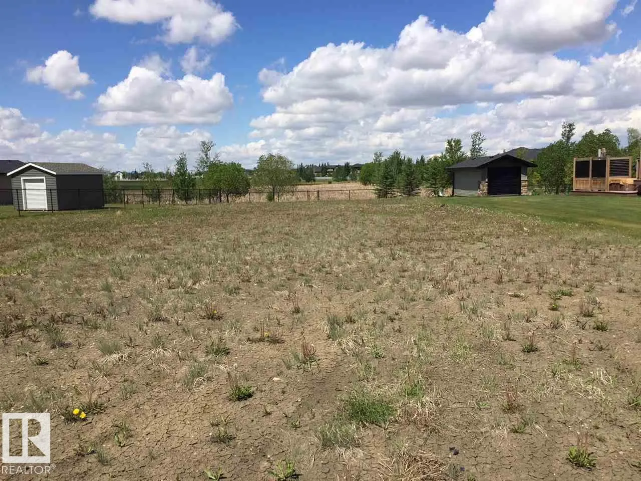 180 GREENFIELD WY