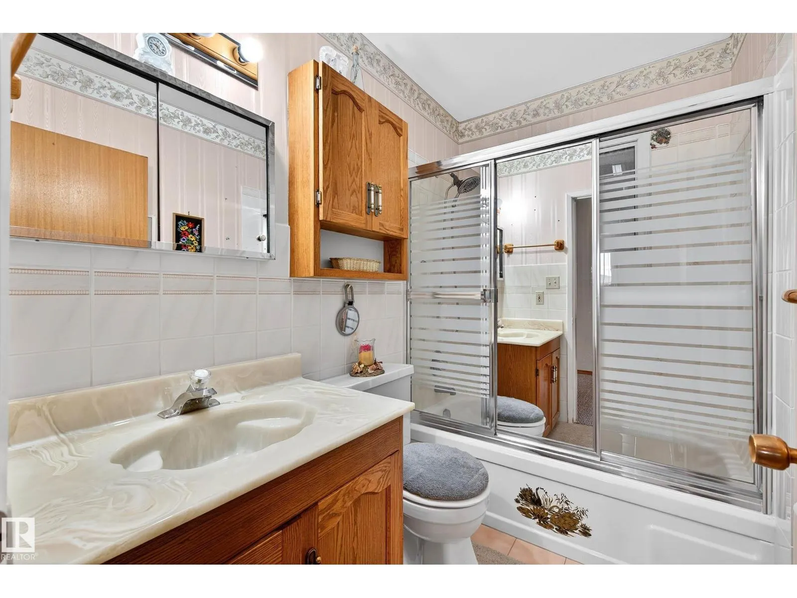 10527 133 AV NW