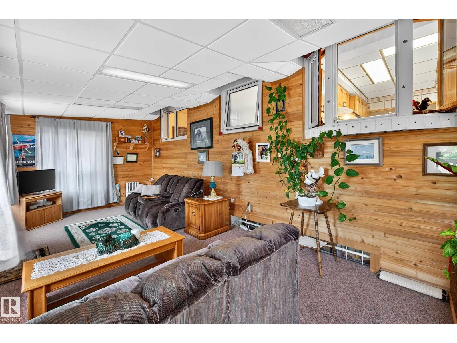 10527 133 AV NW