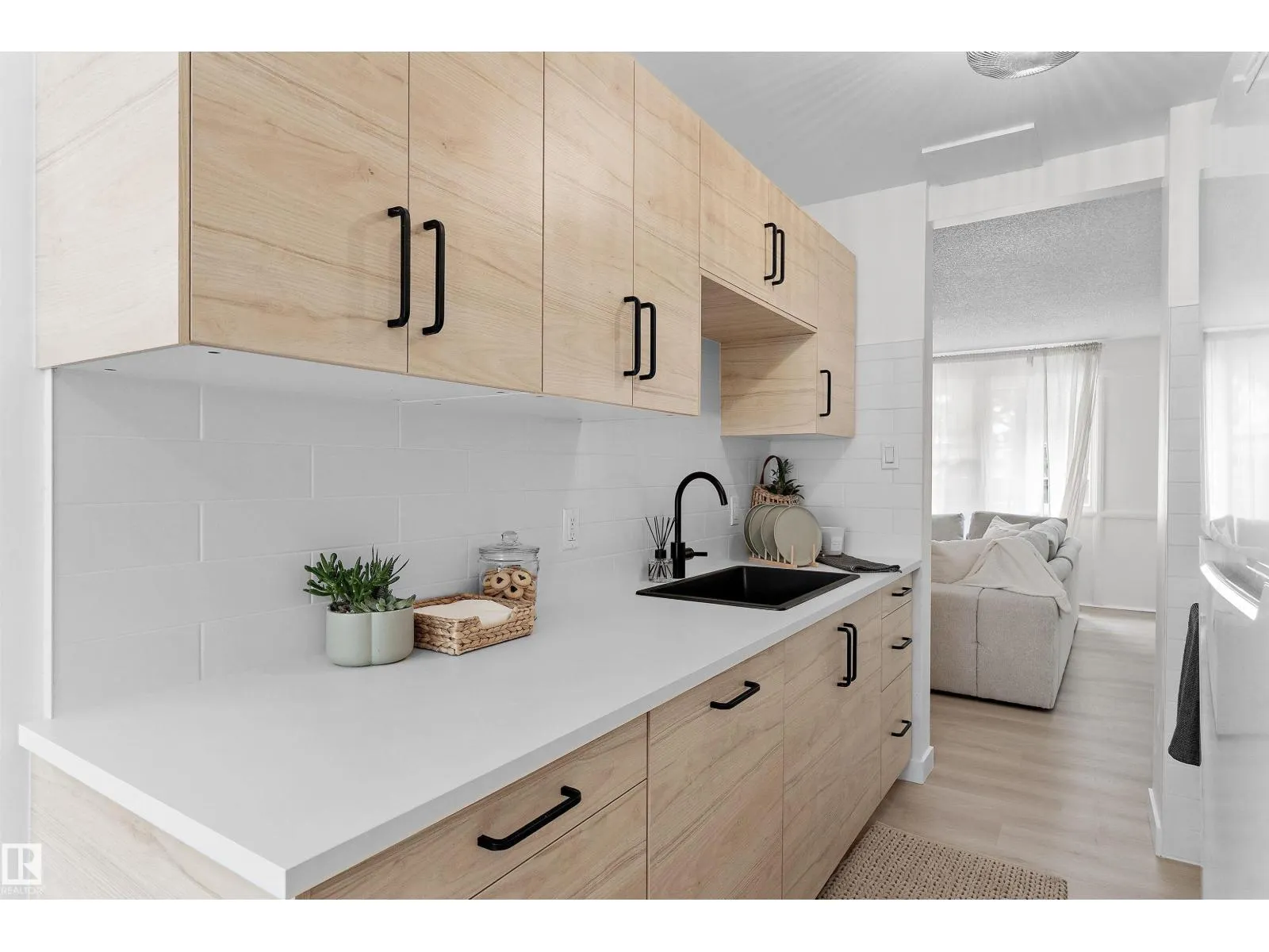 717 VILLAGE ON THE GREEN GR NW