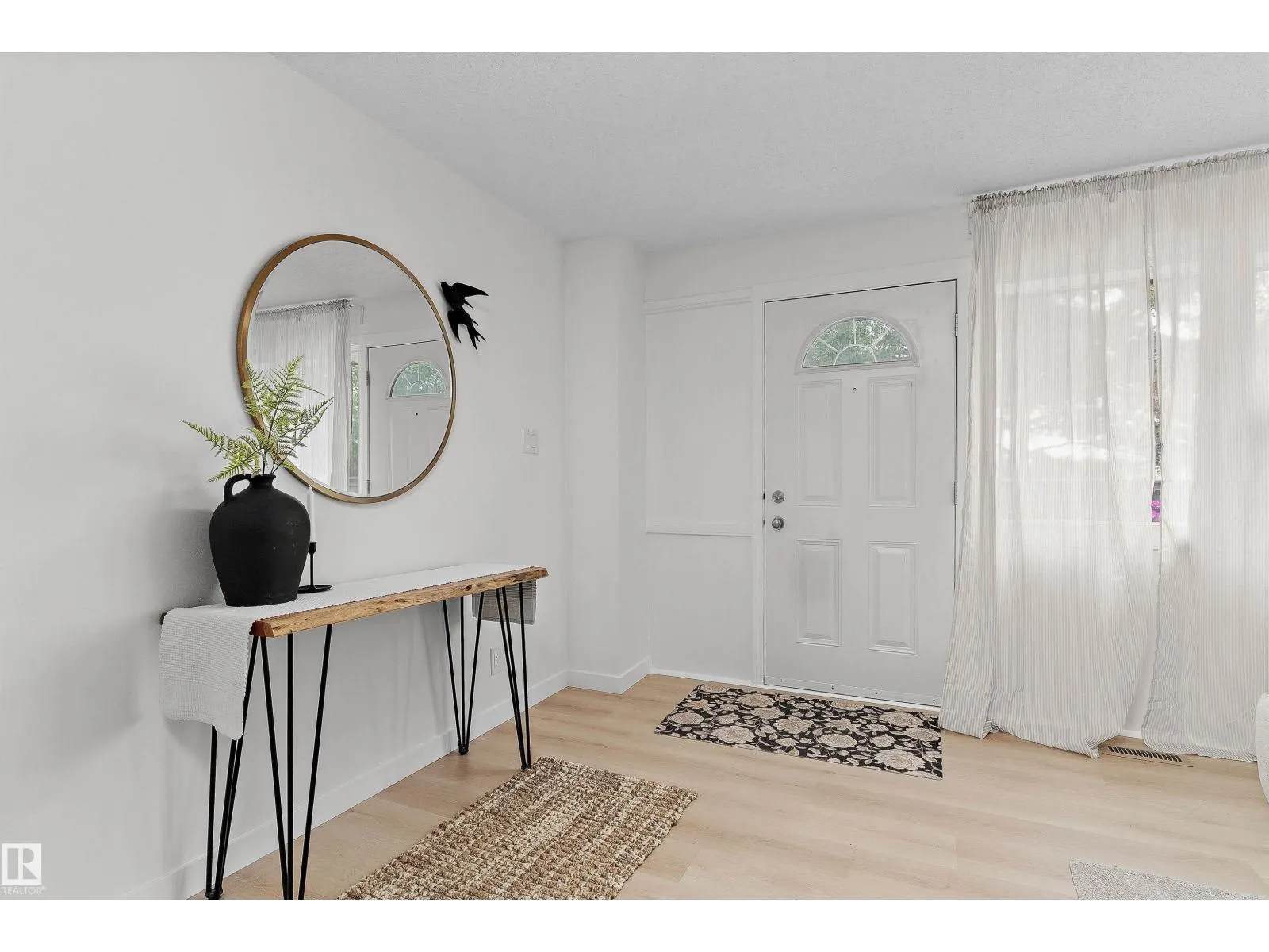 717 VILLAGE ON THE GREEN GR NW