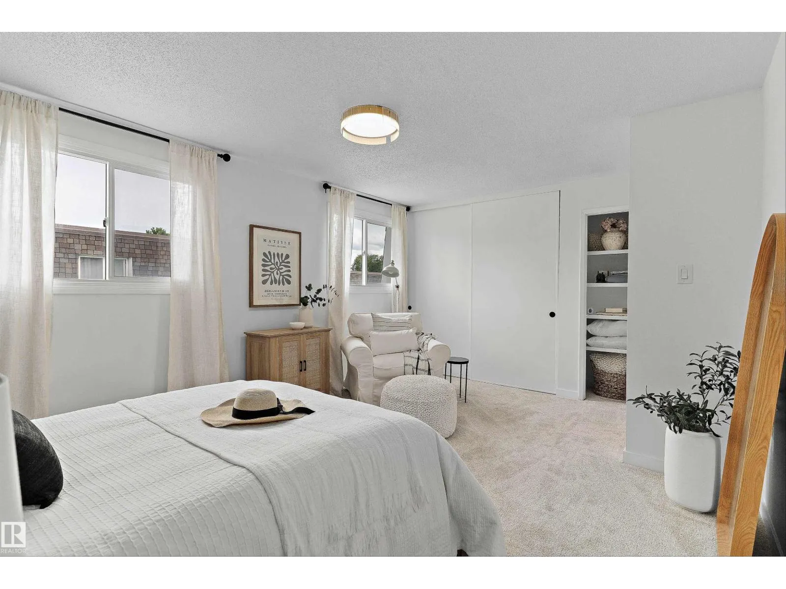 717 VILLAGE ON THE GREEN GR NW