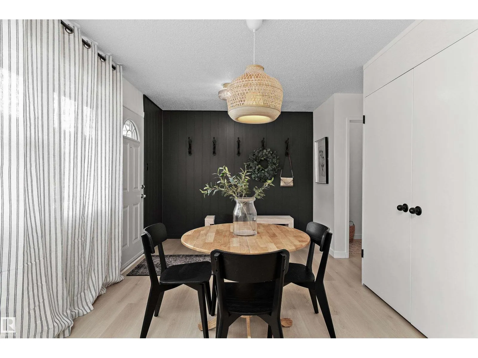 717 VILLAGE ON THE GREEN GR NW