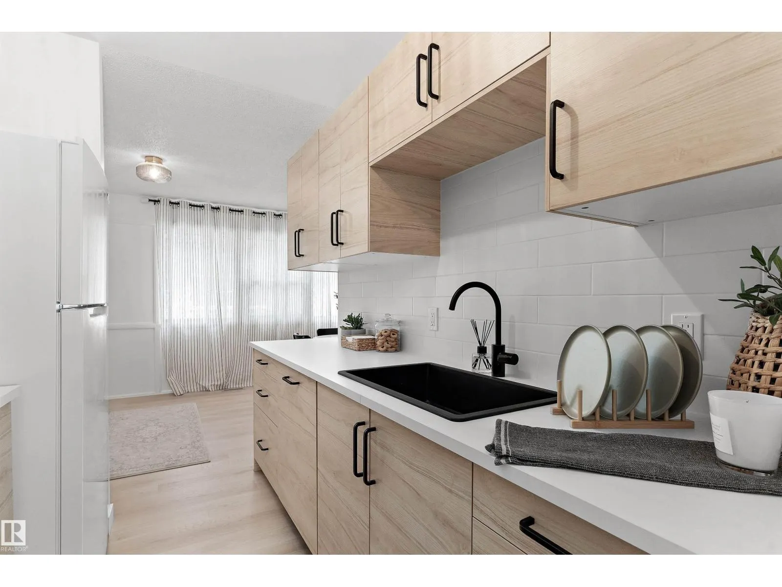 717 VILLAGE ON THE GREEN GR NW