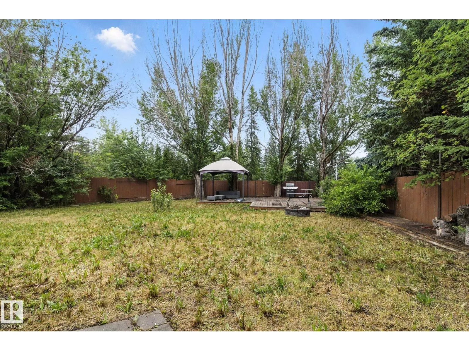 18008 61 AV NW