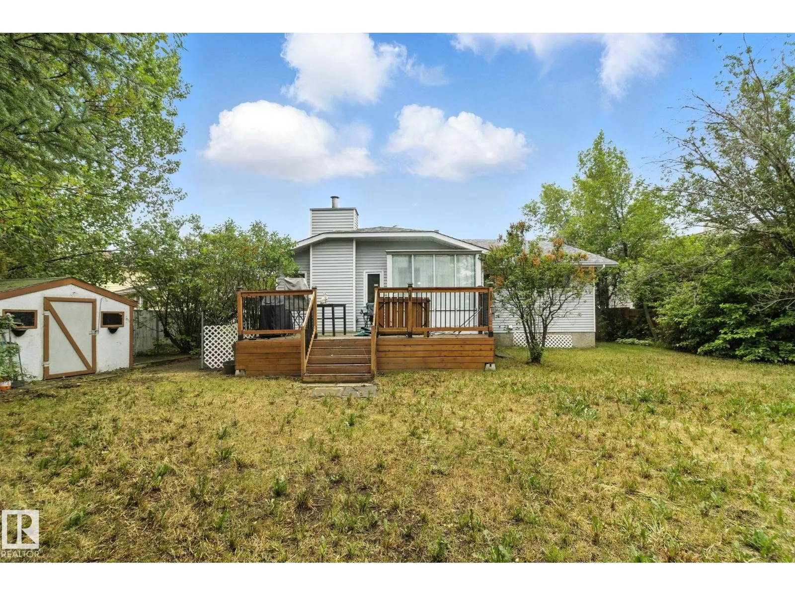 18008 61 AV NW