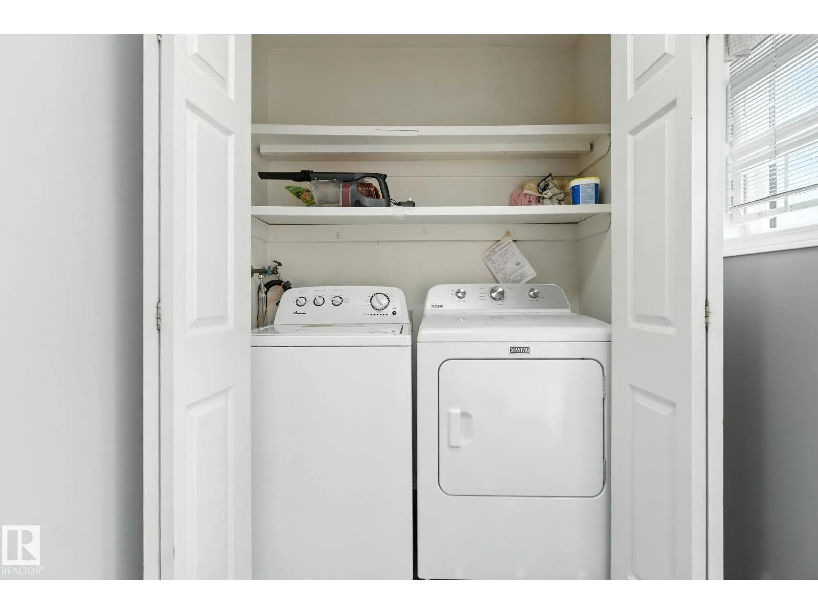 18008 61 AV NW