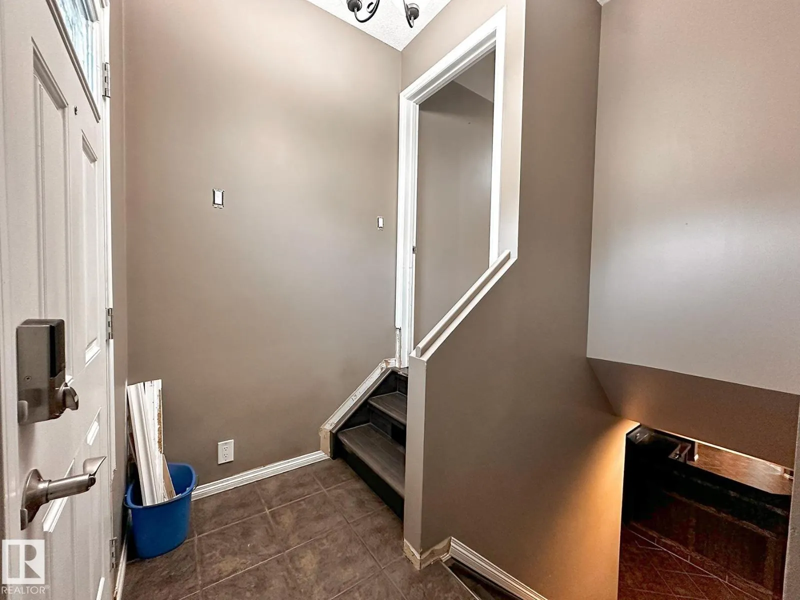 11403 149 AV NW