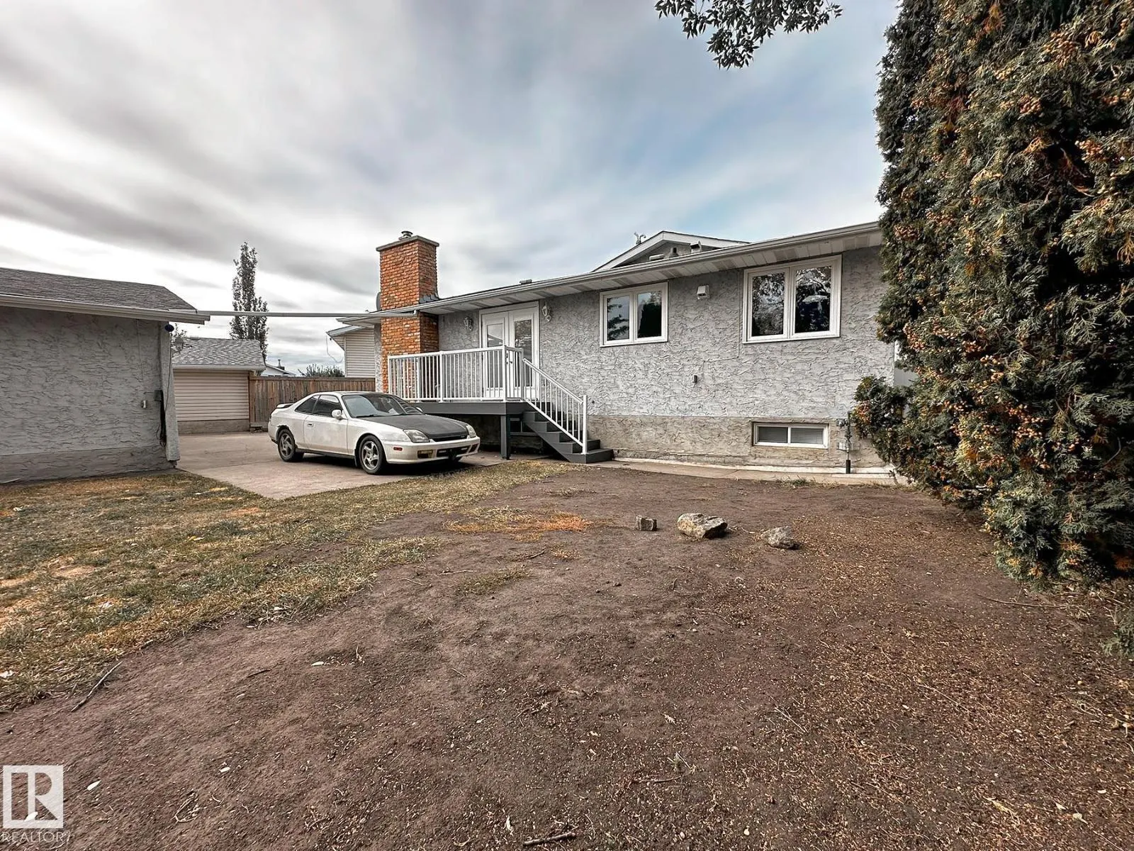 11403 149 AV NW