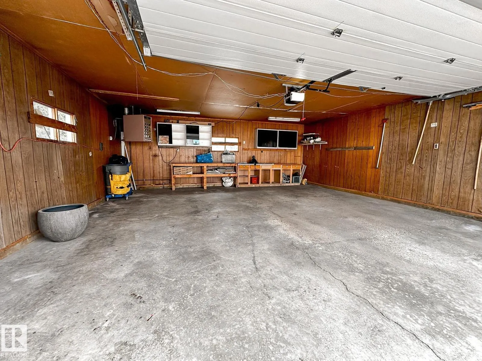 11403 149 AV NW