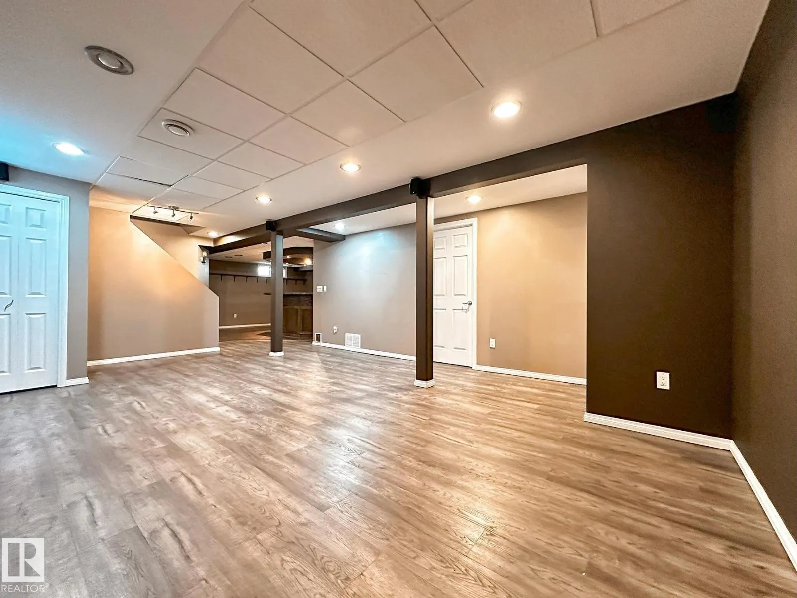 11403 149 AV NW