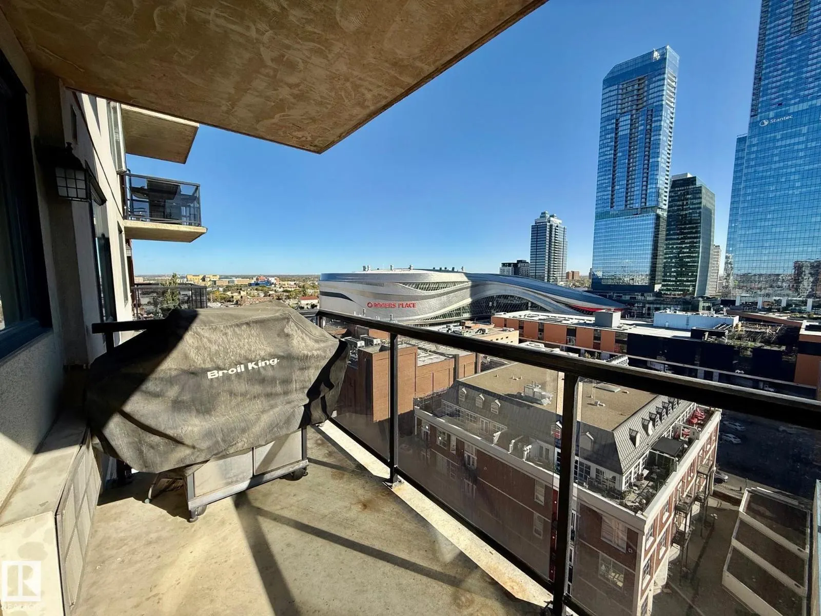 #1604 10303 105 ST NW