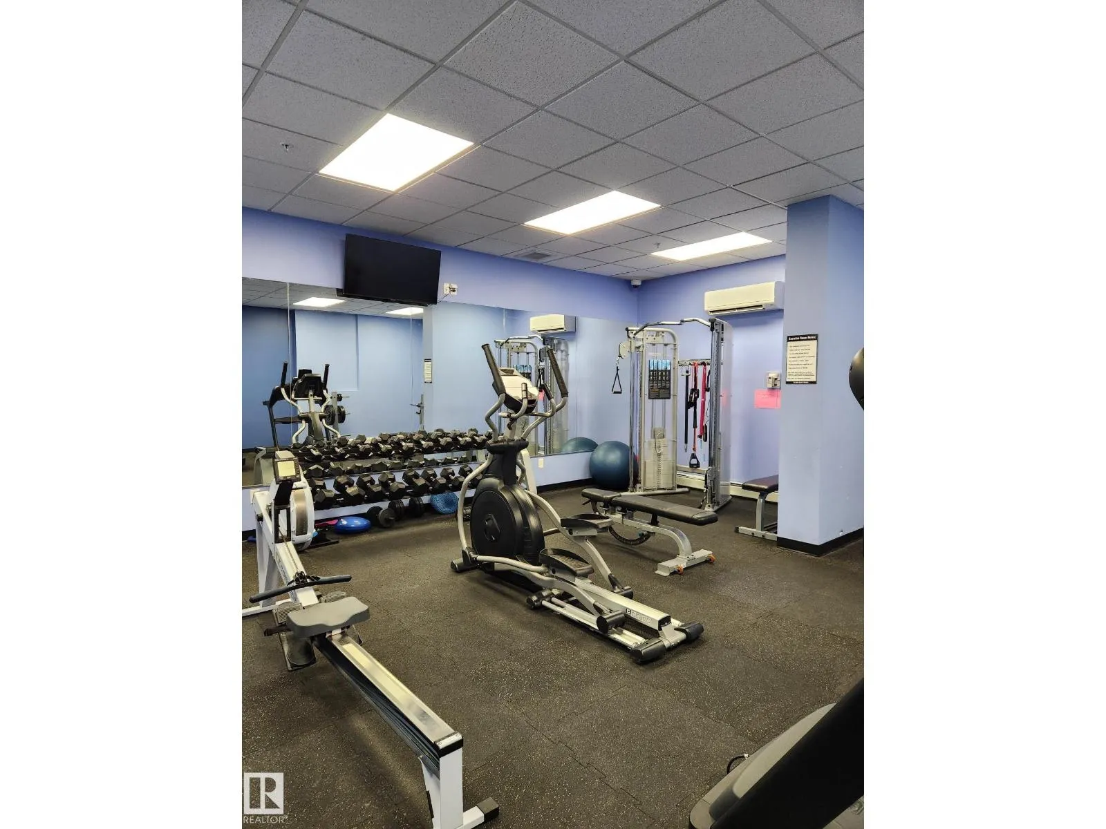 #1604 10303 105 ST NW