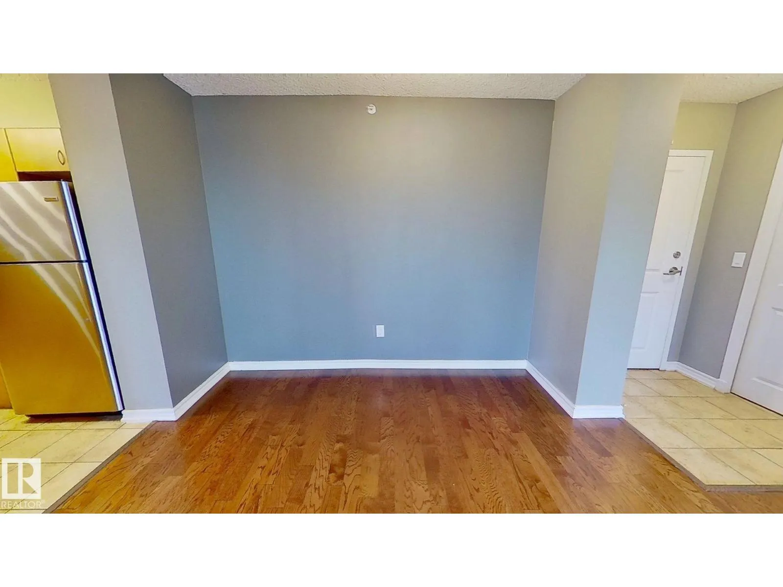 #1604 10303 105 ST NW
