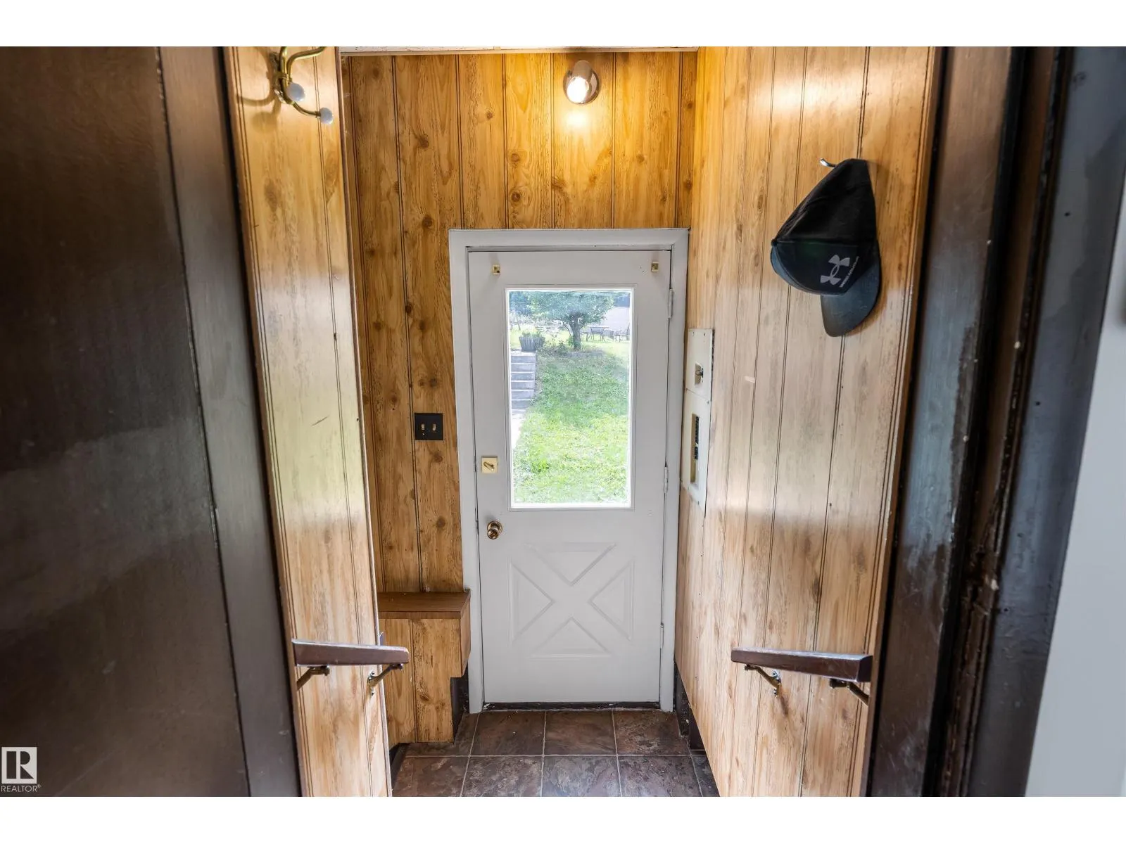 52 BELMONT DR